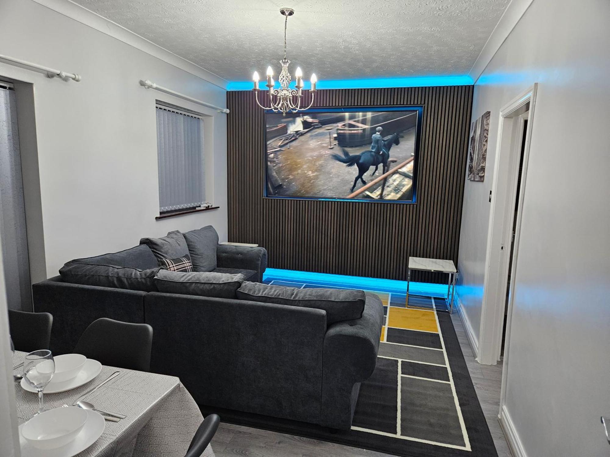 Lister Park Bradford 2Bed Detached Cottage House Parking Cinema Screen Games Room Extérieur photo