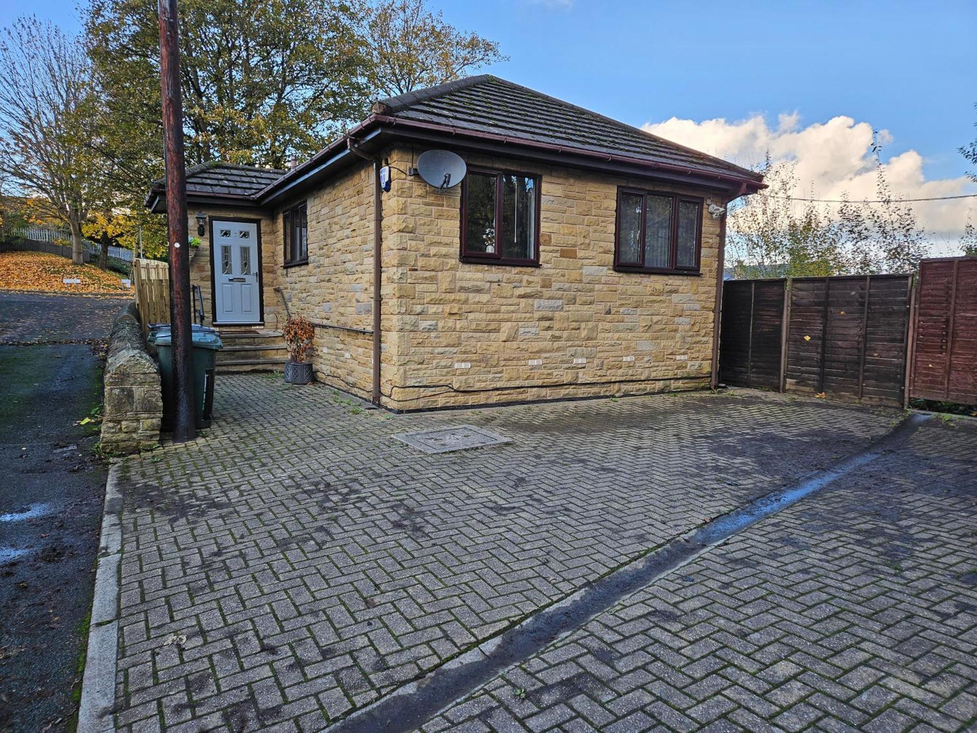 Lister Park Bradford 2Bed Detached Cottage House Parking Cinema Screen Games Room Extérieur photo